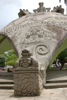 Monument Chorotega - Santa Cruz